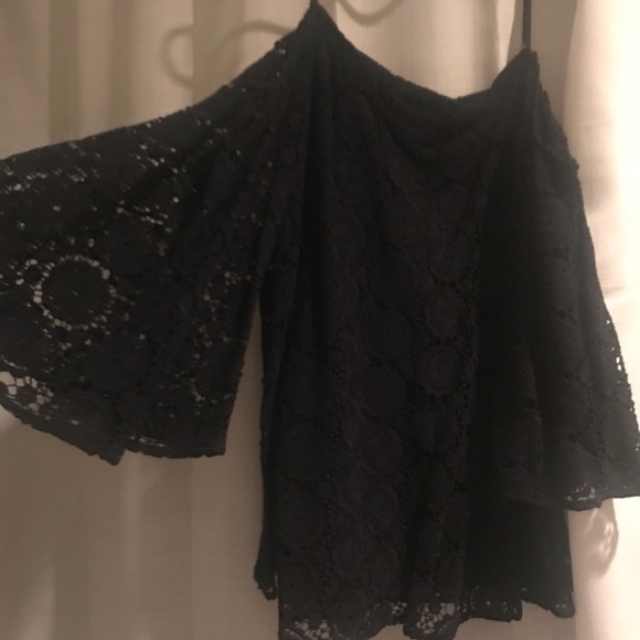 Bailey 44 Tops - Bailey 44 cold shoulder blouse in navy blue